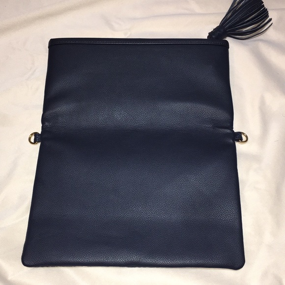 GiGi NewYork Crossbody without Straps - Picture 5 of 7